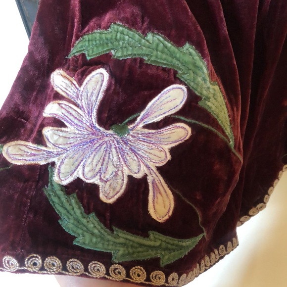 Hp 🦄 Chasing unicorns purple haze velvet shorts L - Picture 4 of 7